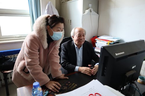 工作室成员会议